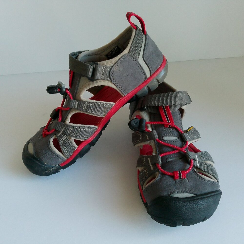 KEEN Children's Waterproof Activewear Sandals Shoes Size 2 Little Kid Gray Red